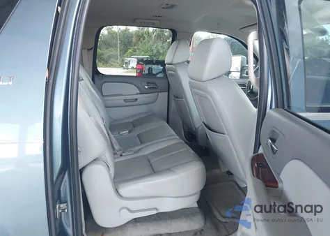 2008 Chevrolet Suburban 1500 Lt z USA, uszkodzony, nr VIN 3GNFC16058G223941